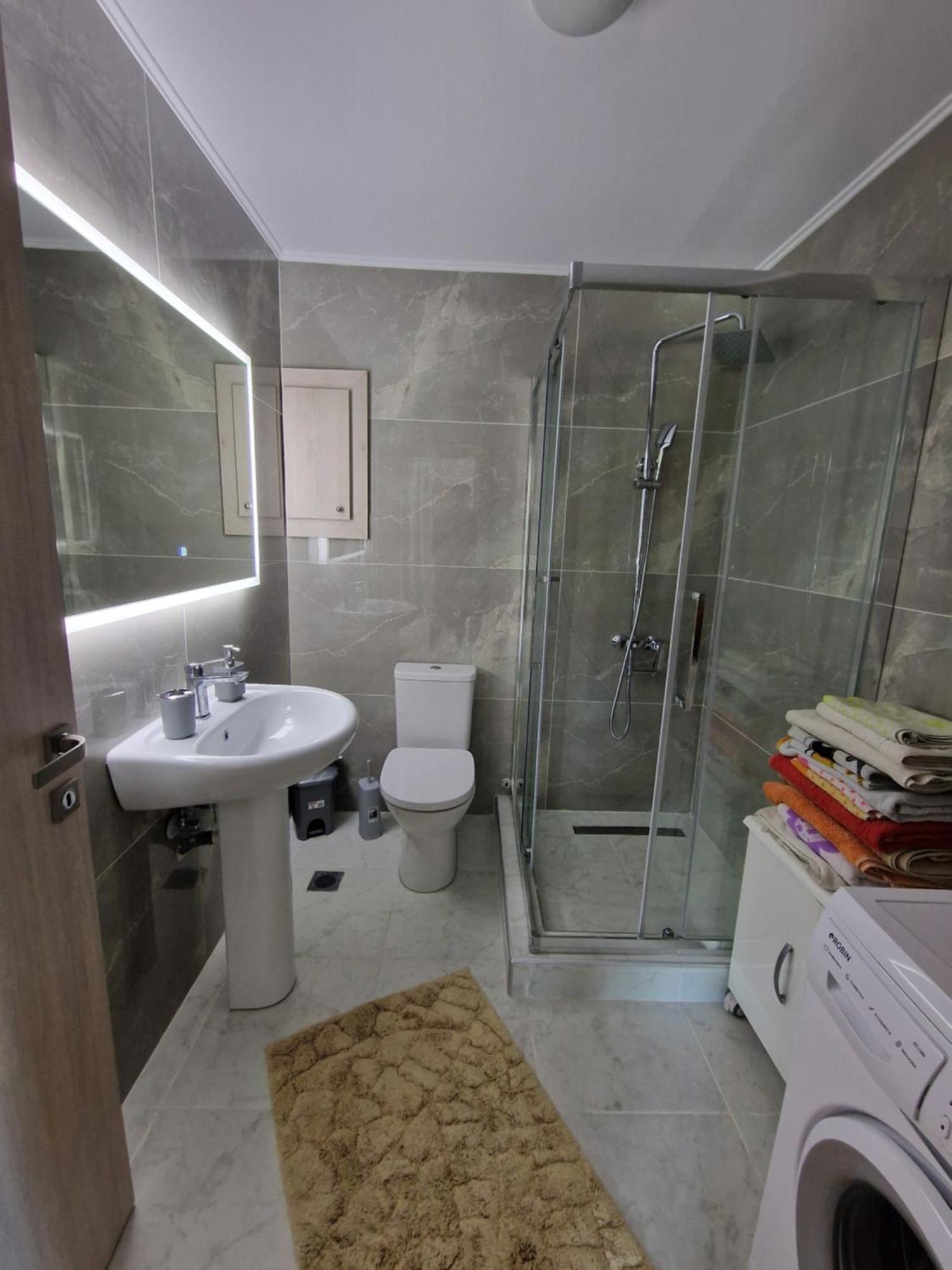 Konstantinos Apartment 尼亚·蒙达尼亚 外观 照片