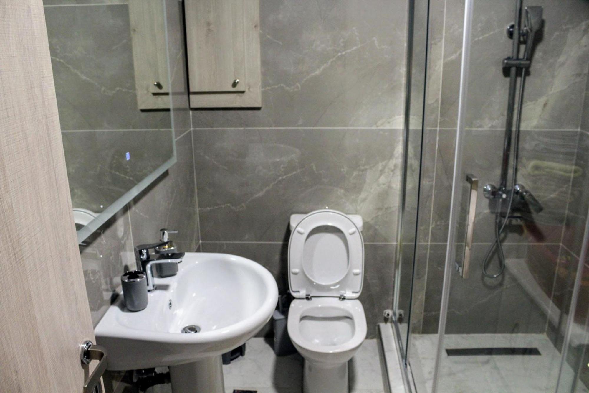 Konstantinos Apartment 尼亚·蒙达尼亚 外观 照片